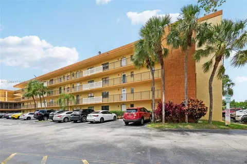 9273 SW 8th St #211, Boca Raton, FL 33428