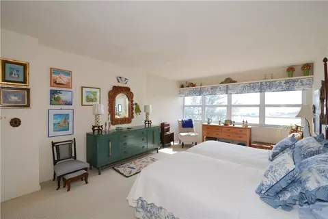218 NE 111th St, Miami, FL 33161