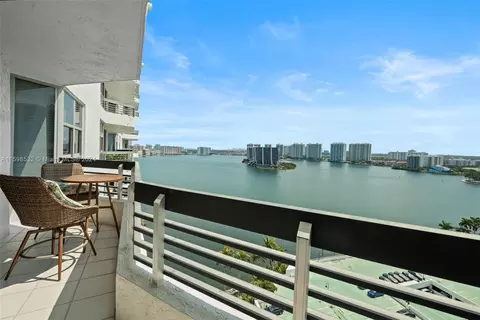 19101 Mystic Pointe Dr #2003, Aventura, FL 33180