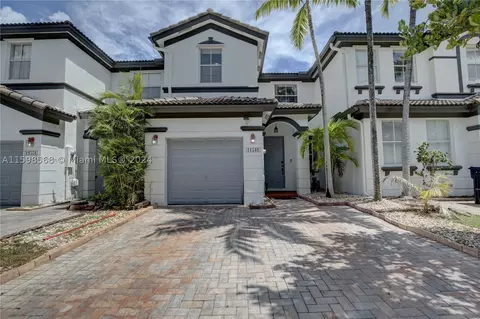 11541 NW 76th St, Doral, FL 33178