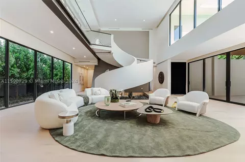 3834 Park Ave, Miami, FL 33133