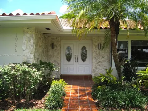 10825 SW 74th Ct, Pinecrest, FL 33156 photo 2