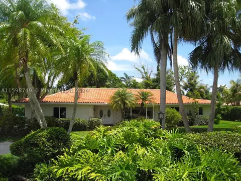 10825 SW 74th Ct, Pinecrest, FL 33156 photo 1