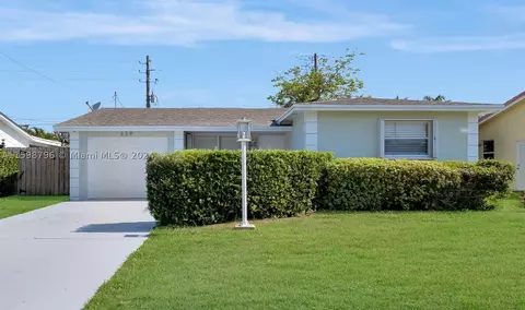 229 SE 4th St, Dania Beach, FL 33004