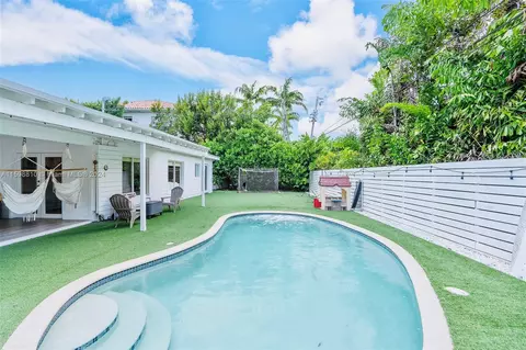 220 Hampton Ln, Key Biscayne, FL 33149 photo 41