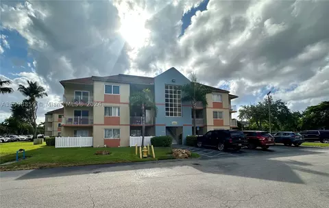 18820 NW 57th Ave #101, Hialeah, FL 33015