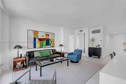 888 Brickell Key Dr #604, Miami, FL 33131
