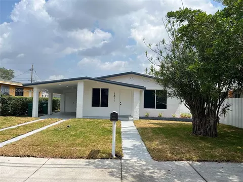 1811 NW 154th St, Miami Gardens, FL 33054
