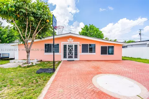 10365 SW 152nd St, Miami, FL 33157
