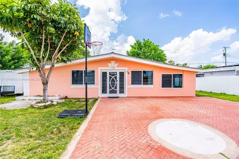 10365 SW 152nd St, Miami, FL 33157