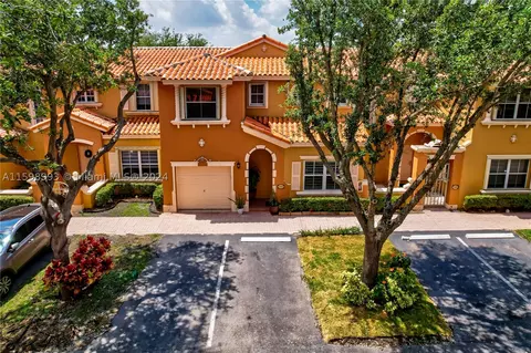 8544 NW 140th Ter #1005, Miami Lakes, FL 33016