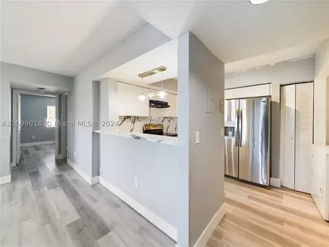 18890 NW 57th Ave #112, Hialeah, FL 33015