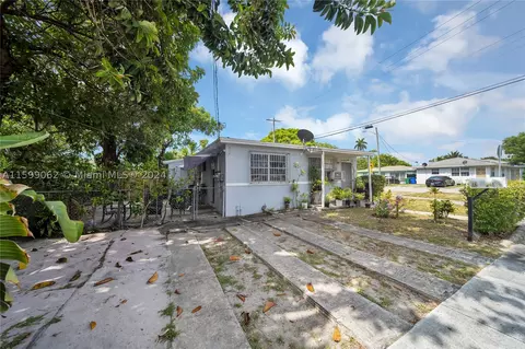 1798 NW 41st St, Miami, FL 33142