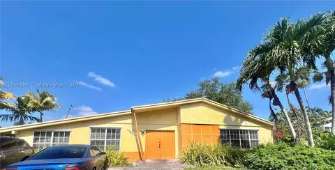 17600 NE 2nd Ct, North Miami Beach, FL 33162