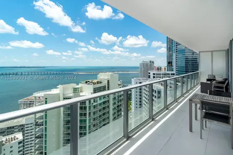 1300 Brickell Bay Dr #3305, Miami, FL 33131