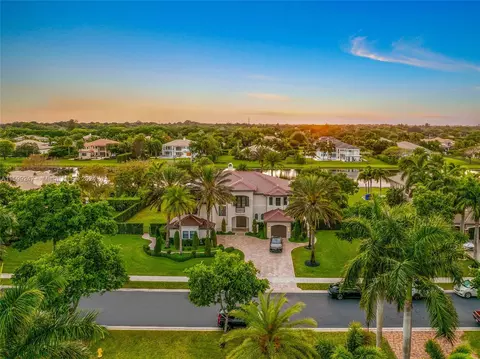 3573 Birch Ter, Davie, FL 33330