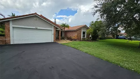 364 NW 107th Ter, Coral Springs, FL 33071