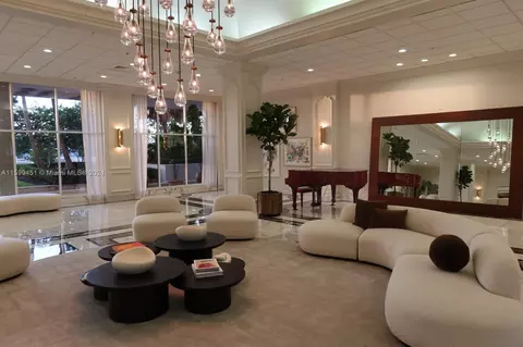 5600 Collins Ave #7A, Miami Beach, FL 33140