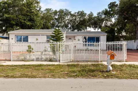3250 NW 169th Ter, Miami Gardens, FL 33056