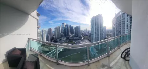 350 S Miami Ave #4014, Miami, FL 33130