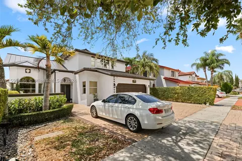 15505 SW 63rd Ter, Miami, FL 33193