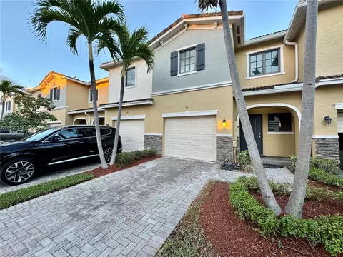 363 NE 194th Ln, Miami, FL 33179