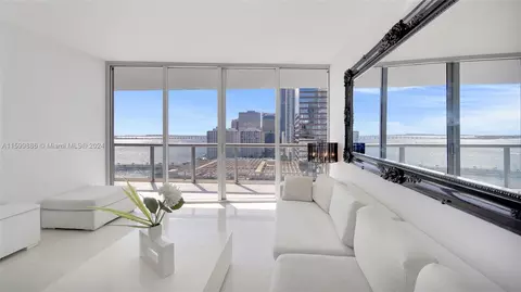 495 Brickell Ave #1611, Miami, FL 33131