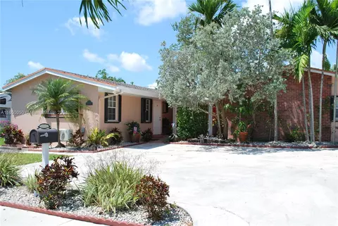9990 Marlin Rd, Cutler Bay, FL 33157