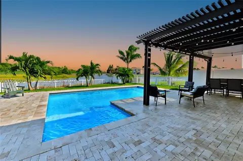 3399 SW 173rd Ter, Miramar, FL 33029