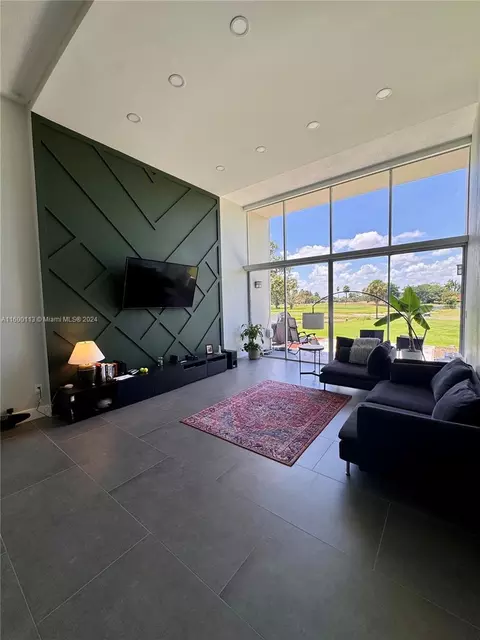 6755 Brookline Dr #6755, Hialeah, FL 33015