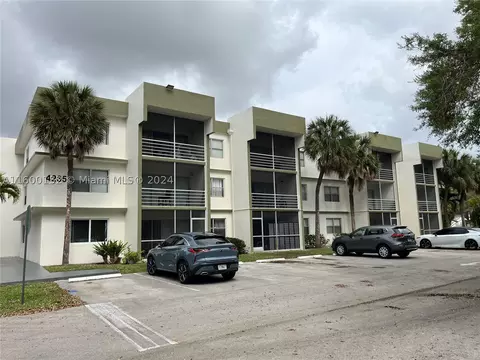 4235 N University Dr #203, Sunrise, FL 33351