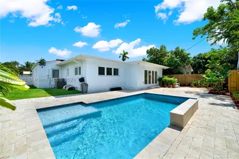 1945 SW 21st St, Miami, FL 33145