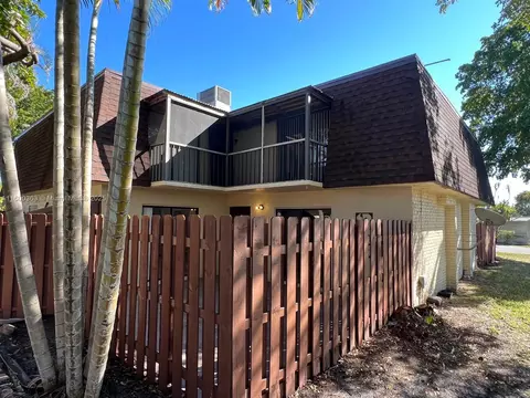 5825 Swordfish Ct #D, Tamarac, FL 33319