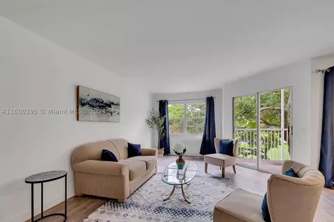 1200 SW 125th Ave #302L, Pembroke Pines, FL 33027