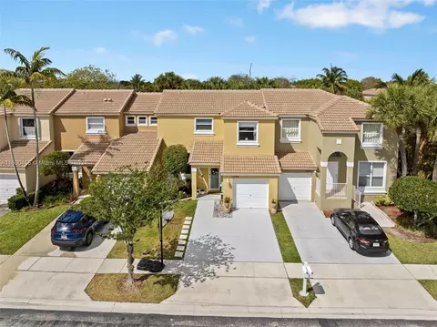 1270 NW 154 Ln, Pembroke Pines, FL 33028