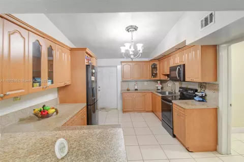 Other - 961 E 18th St, Hialeah, FL 33013 photo 4 of 8