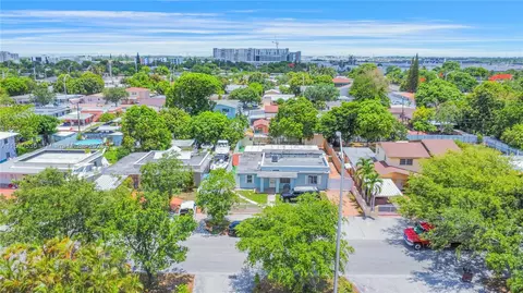 View/Area - 961 E 18th St, Hialeah, FL 33013 photo 1 of 3
