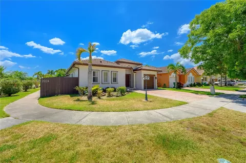14403 SW 158th Ct, Miami, FL 33196