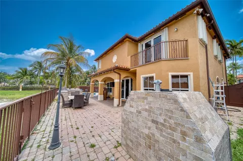 2644 SW 152nd Pl, Miami, FL 33185