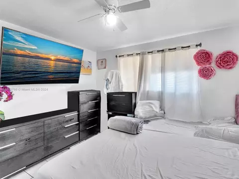 Bedroom - 492 E 28th St, Hialeah, FL 33013 photo 14 of 20