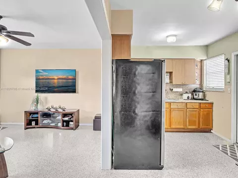 Other - 492 E 28th St, Hialeah, FL 33013 photo 5 of 8