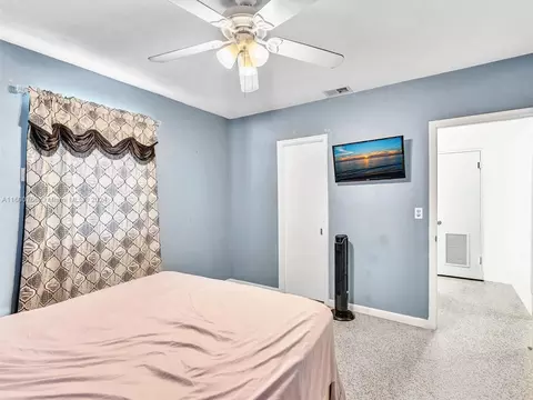Bedroom - 492 E 28th St, Hialeah, FL 33013 photo 5 of 20