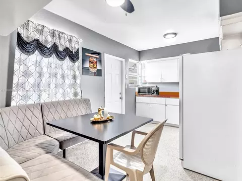 Dining - 492 E 28th St, Hialeah, FL 33013 photo 1 of 6