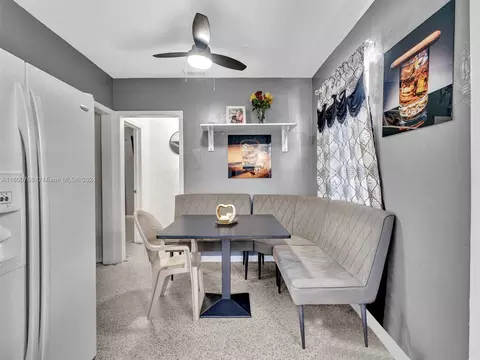 Dining - 492 E 28th St, Hialeah, FL 33013 photo 3 of 6