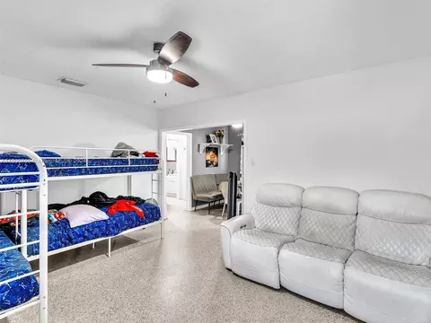 Other - 492 E 28th St, Hialeah, FL 33013 photo 1 of 8