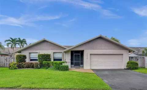 9318 NW 48th St, Sunrise, FL 33351