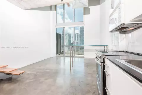 690 SW 1st Ct #2120, Miami, FL 33130