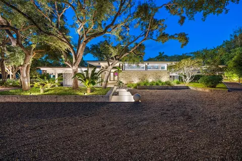 12101 Rock Garden Ln, Pinecrest, FL 33156