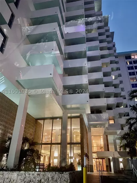 2899 Collins Ave #740, Miami Beach, FL 33140