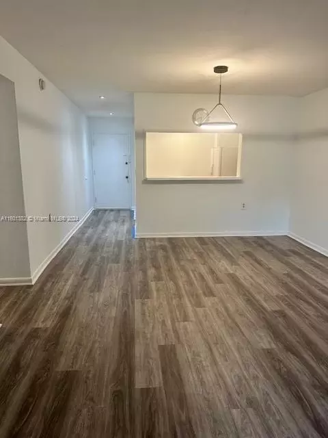 11291 SW 88th St #204M, Miami, FL 33176